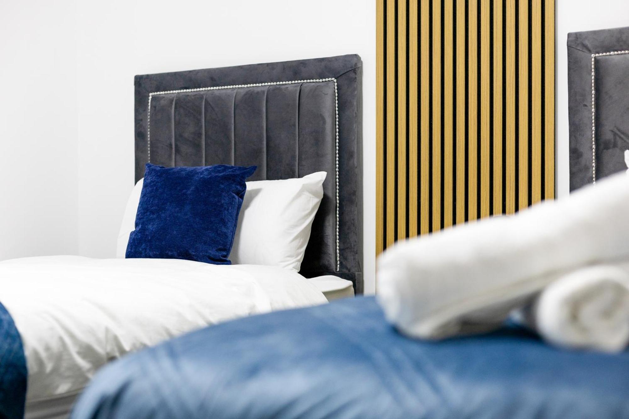 Bullring Lux Suite, New Street Free Netflix - Free Secure Parking- Sleeps 6 Birmingham Exterior photo